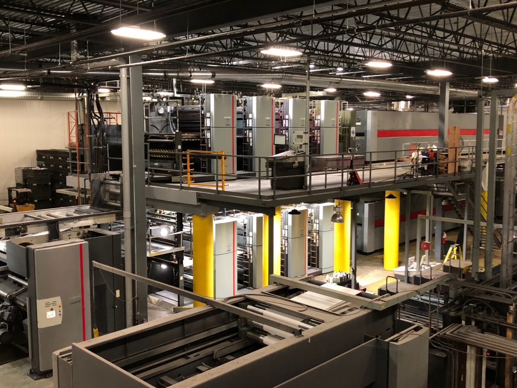 L'imposante presse Goss Sunday 3000 acquise par l'Imprimerie FL Web mesure 180 pieds de long sur 2 étages