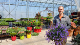 Martin Mayette pépiniériste et producteur horticole urbain Terre Nature - Conférence de presse Fagnan relations publiques Drummondville