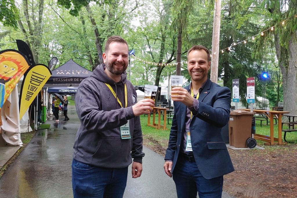 Éric Lauzon-Dumaine et Yanick-Gamelin à l'ouverture du Festival Drummond en Bière